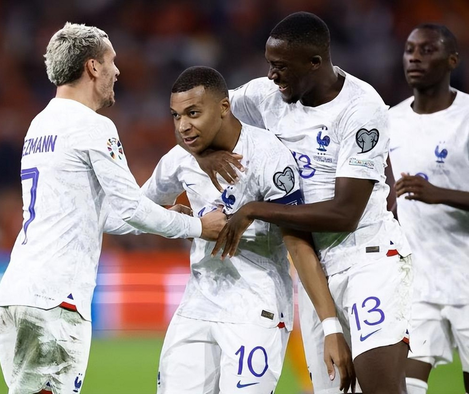 mk体育管理_法国队阵容深厚，姆巴佩领衔冲锋的简单介绍